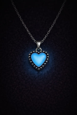Självlysande hjärthalsband med blått sken i mörker